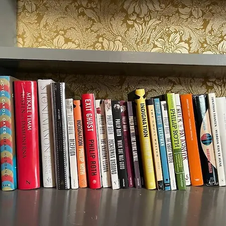 Historisk Med Klassiske Detaljer Villa *