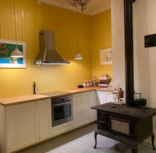 Villa Historisk Med Klassiske Detaljer *