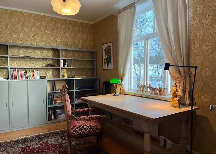 Historisk Med Klassiske Detaljer