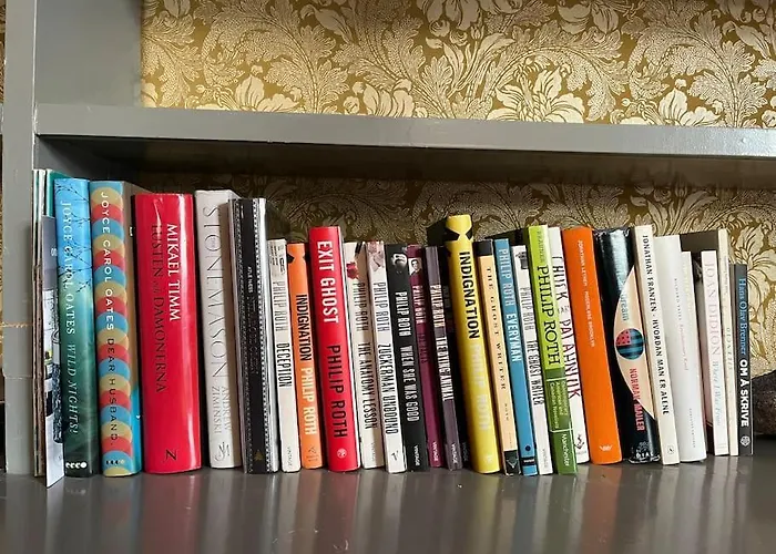 Historisk Med Klassiske Detaljer Villa *