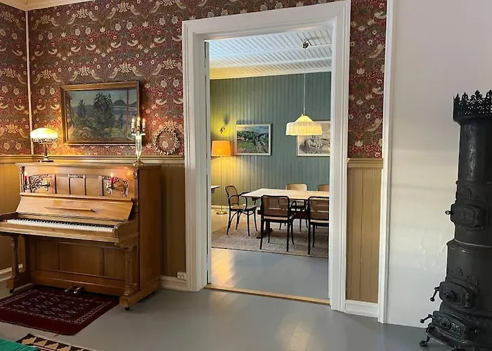 Historisk Med Klassiske Detaljer *