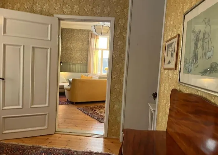 Villa Historisk Med Klassiske Detaljer Snertingdal
